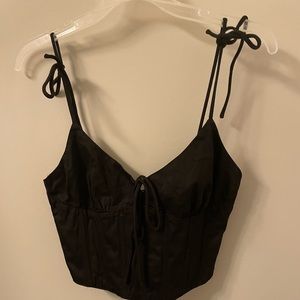 White fox boutique Go All Crop in Black